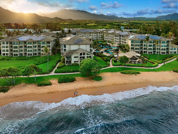 Koloa Luxury Living with Resort Amenities