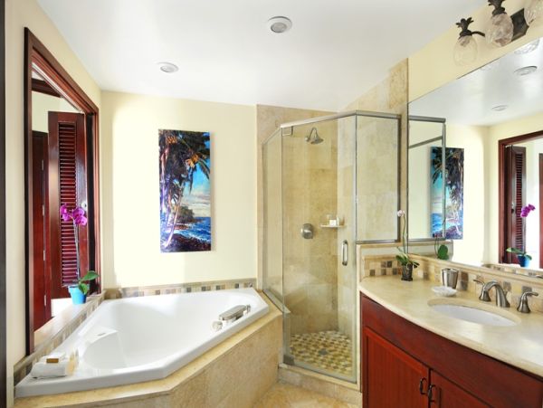 Kapaa Exquisite Three Bedroom Corner Suite