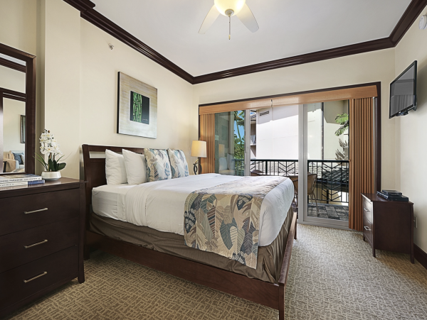 Luxury Kauai Vacation Rental - East Shore Resort Suite with Pool & Beach Access