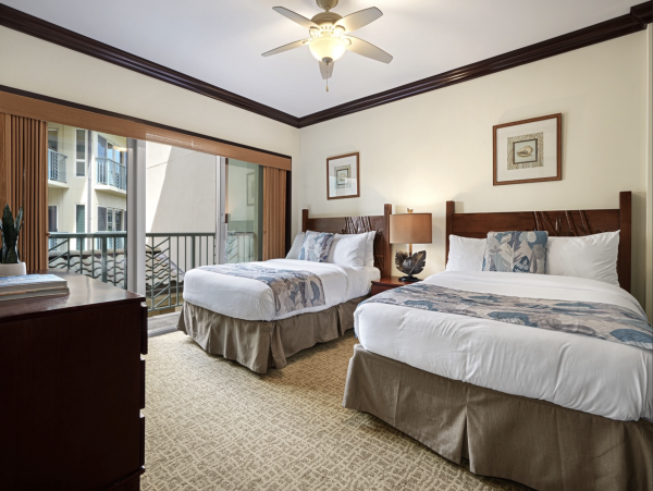 Luxury Kauai Vacation Rental - East Shore Resort Suite with Pool & Beach Access