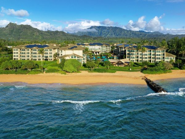 Kapaa Two Bedrooms Beachfront Condo