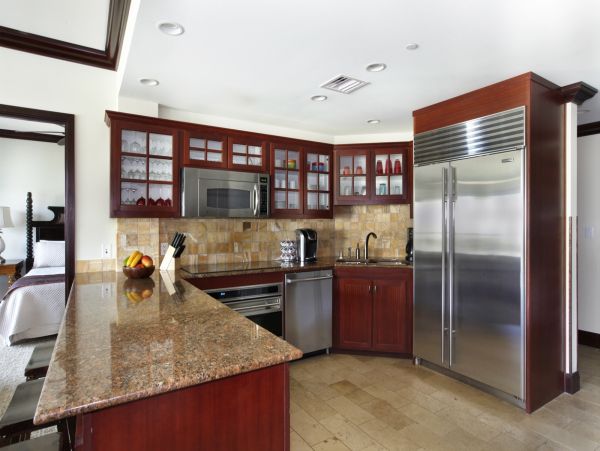 Oceanfront Luxury Corner Suite with Stunning Views in Kauai