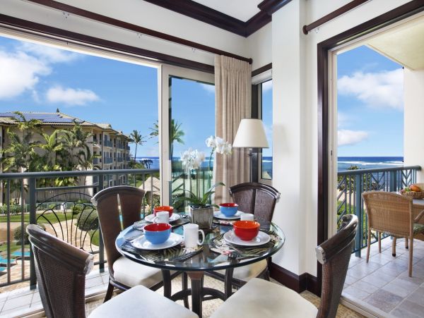 Oceanfront Luxury Corner Suite with Stunning Views in Kauai