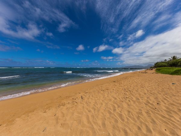 Oceanfront Luxury Corner Suite with Stunning Views in Kauai