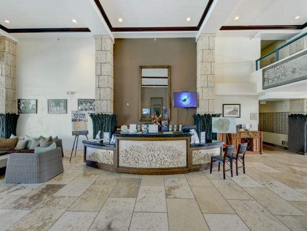 Luxury East Shore Kauai Vacation Rental Oceanfront Penthouse with Resort Amenities