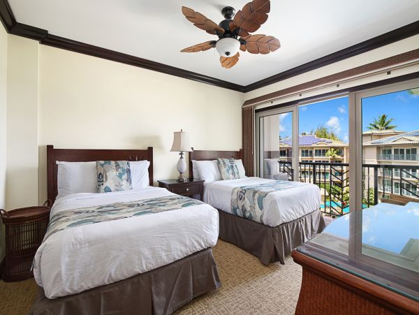Luxury East Shore Kauai Vacation Rental Oceanfront Penthouse with Resort Amenities