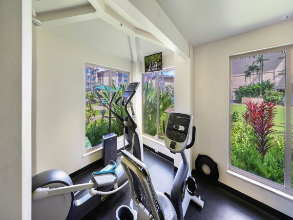 Luxury East Shore Kauai Vacation Rental Oceanfront Penthouse with Resort Amenities