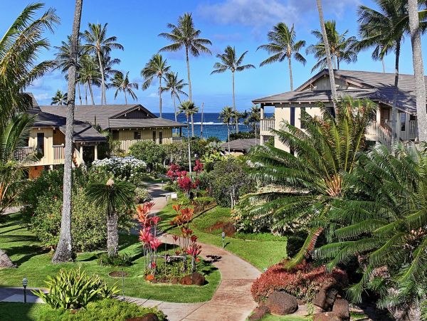 Close to the Beach Two Bedroom Vacation Rental in Koloa