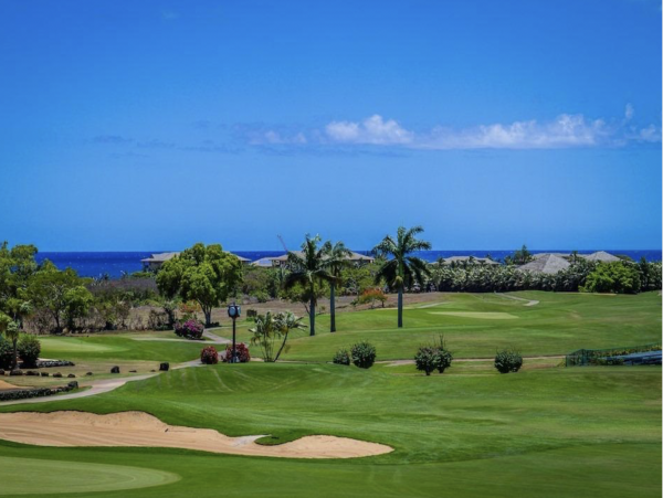Kauai Luxury Plantation Style Less than Mile to Beach