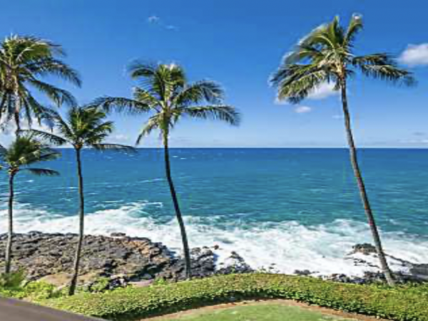 Kauai Luxury Plantation Style Less than Mile to Beach