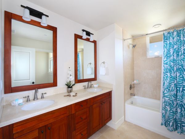 Koloa Vacation Condo Four Bedroom Walk to Beach