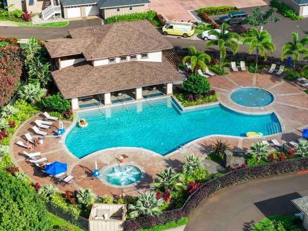 Golf Course & Ocean View Vacation Rental in Poipu
