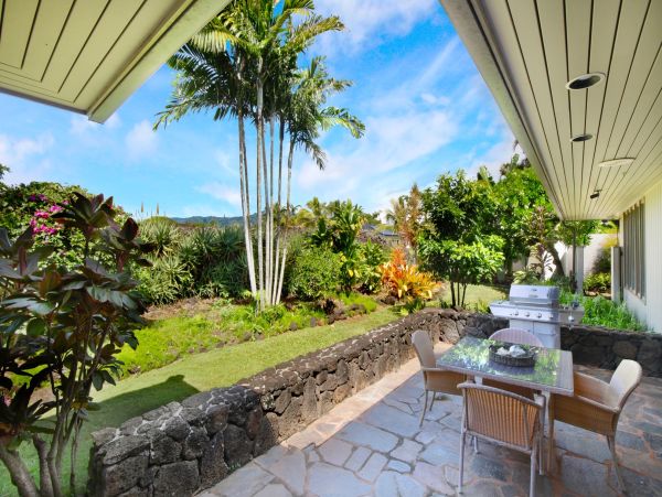 Hidden Gem Three Bedroom Vacation Rental in Poipu