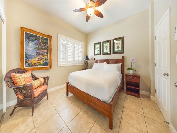 Kauai Vacation Rentals - Oceanfront Kauai Condo in Lihue