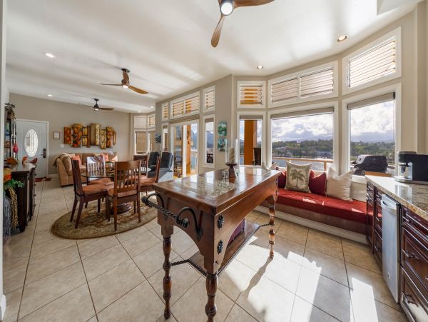 Kauai Vacation Rentals - Oceanfront Kauai Condo in Lihue