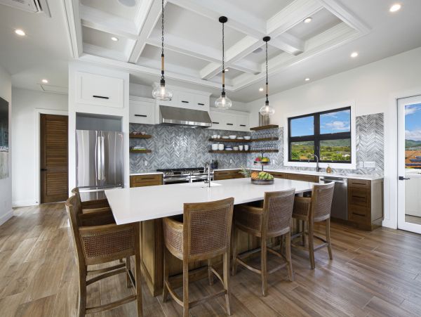 Luxury Five Bedroom Home with Pool & Great Location