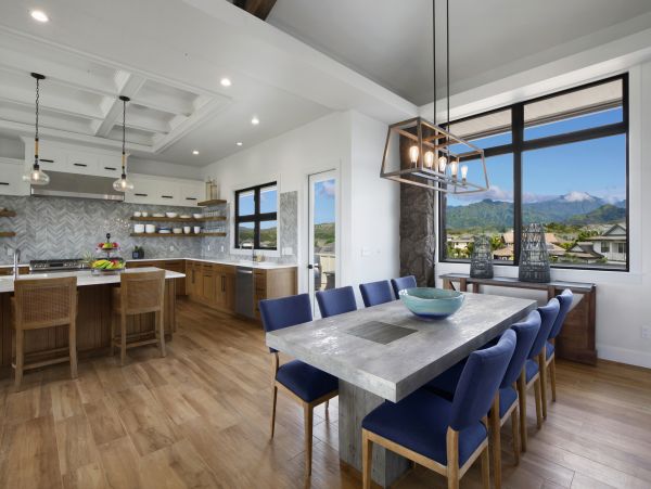 Luxury Five Bedroom Home with Pool & Great Location