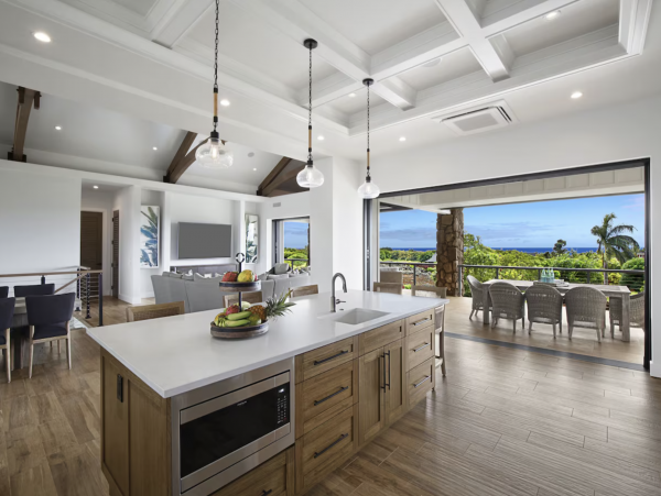 Luxury Five Bedroom Home with Pool & Great Location