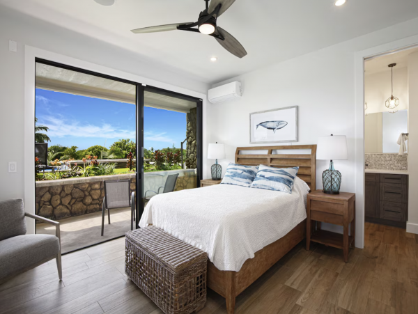 Luxury Five Bedroom Home with Pool & Great Location
