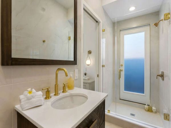 Poipu Beautifully Remodeled Three Bedroom Vacation Home