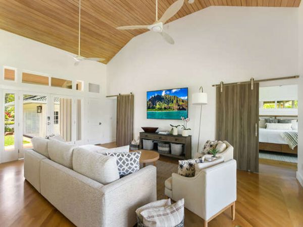 Poipu Beautifully Remodeled Three Bedroom Vacation Home
