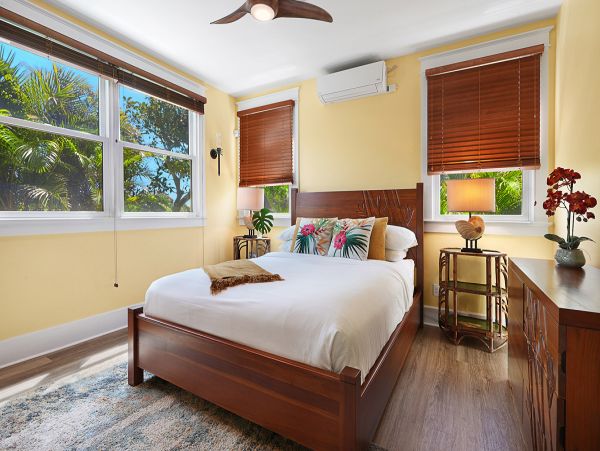 Hilltop Retreat with Breathtaking Views and Sunset Vistas in Poipu Walk to Beach