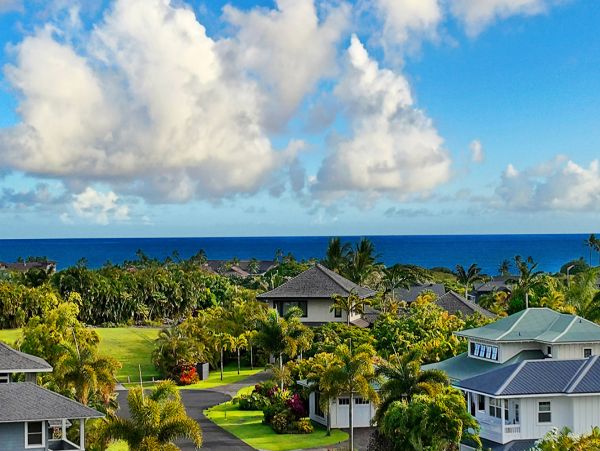 Hilltop Retreat with Breathtaking Views and Sunset Vistas in Poipu Walk to Beach