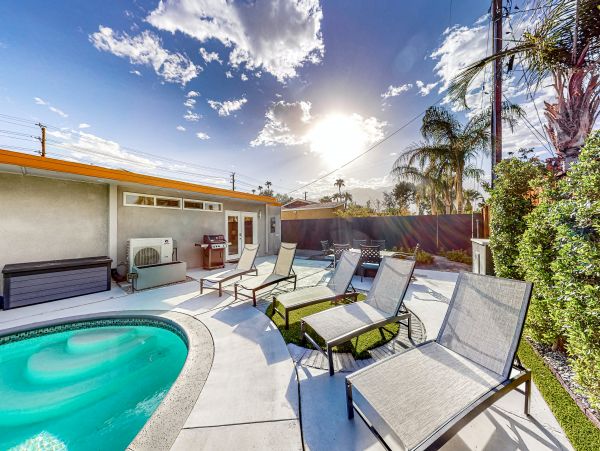 Palm Springs Home 1061430
