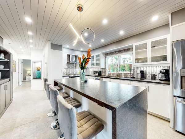 Palm Springs Home 1061430
