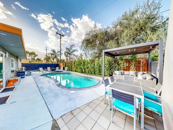 Palm Springs Home 1061430