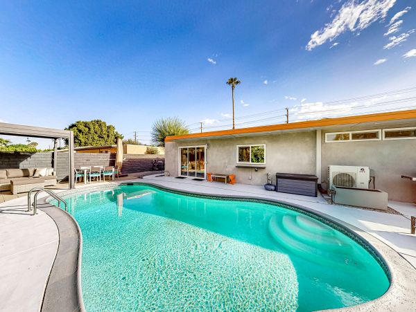 Palm Springs Home 1061430