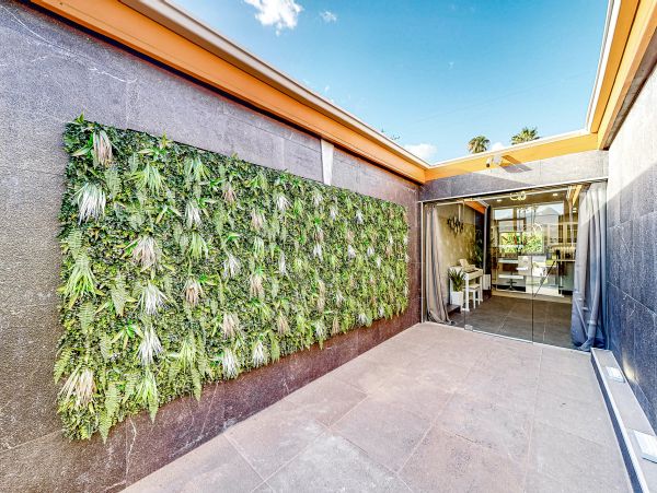 Palm Springs Home 1061430