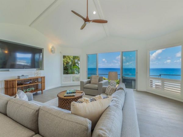 Luxury Vacation Rental with 4 Bedrooms in Princeville