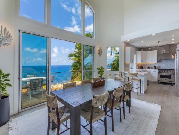Luxury Vacation Rental with 4 Bedrooms in Princeville
