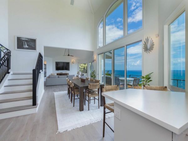 Luxury Vacation Rental with 4 Bedrooms in Princeville