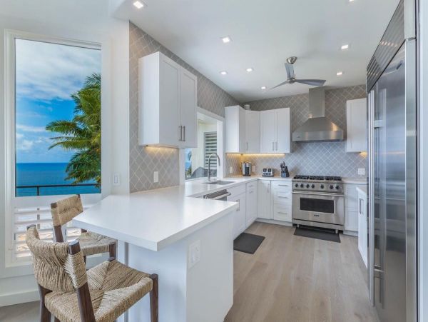 Luxury Vacation Rental with 4 Bedrooms in Princeville