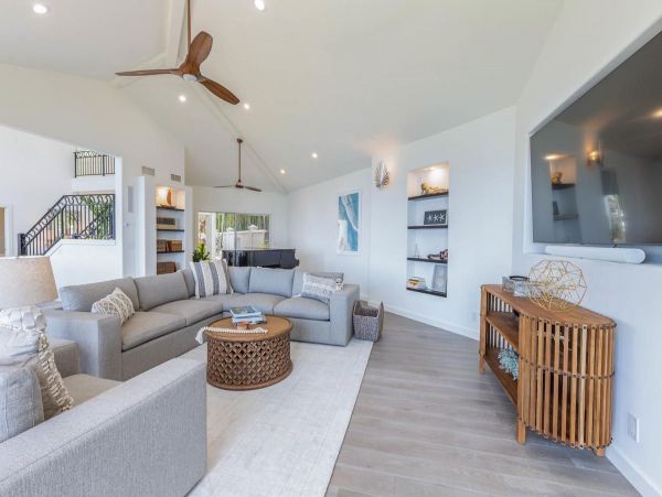 Luxury Vacation Rental with 4 Bedrooms in Princeville