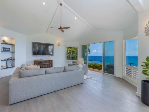 Luxury Vacation Rental with 4 Bedrooms in Princeville