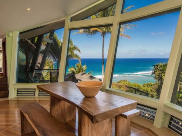 Oceanfront Three Bedroom Kilauea Vacation Rental