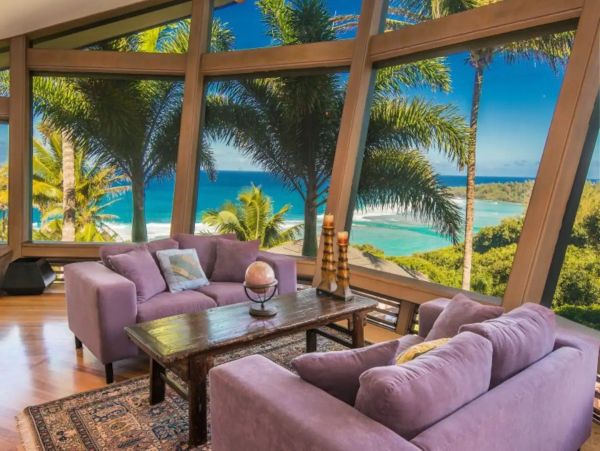 Oceanfront Three Bedroom Kilauea Vacation Rental