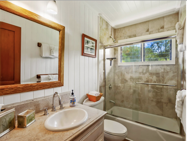 Kauai Luxury Six Bedroom Vacation Pool Home