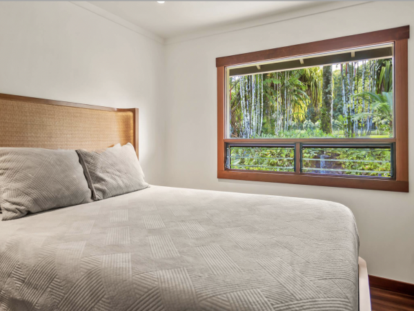 Kauai Luxury Six Bedroom Vacation Pool Home
