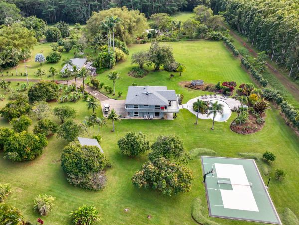 Luxurious Kauai Retreat - Six Bedroom Vacation Pool Home
