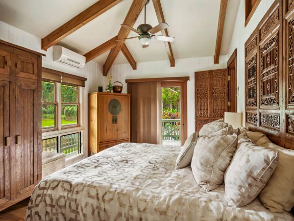 Luxurious Kauai Retreat - Six Bedroom Vacation Pool Home