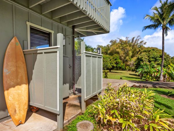 Luxurious Kauai Retreat - Six Bedroom Vacation Pool Home