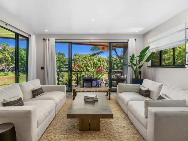 Magnificent Interior, Pool & Views of the Pacific Ocean