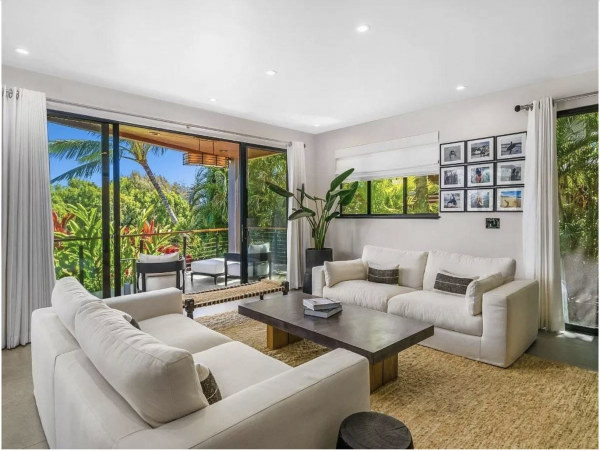 Magnificent Interior, Pool & Views of the Pacific Ocean