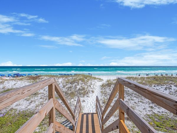 Beach Front Vacation Home Seven Bedroom
