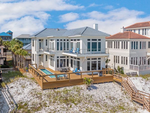 Beach Front Vacation Home Seven Bedroom