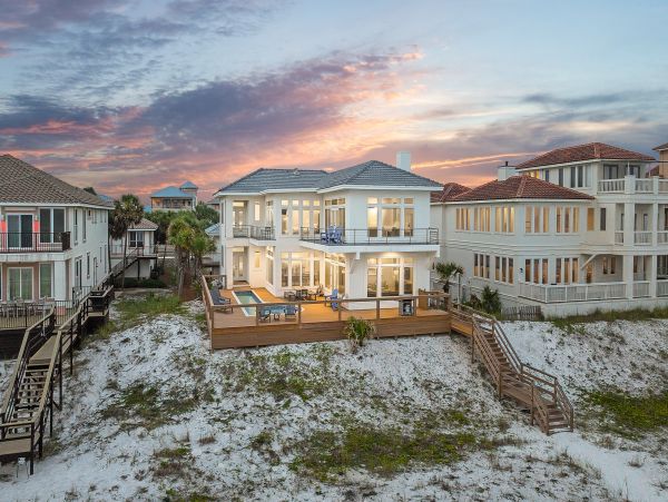 Beach Front Vacation Home Seven Bedroom